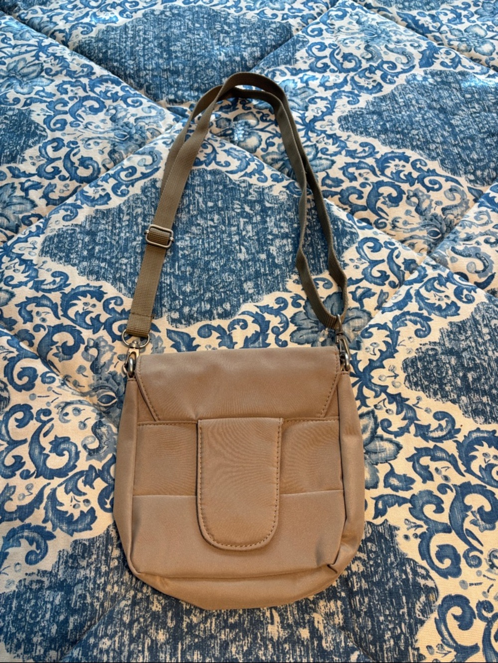 Travelon Crossbody Shoulder Bag Tan/Neutral